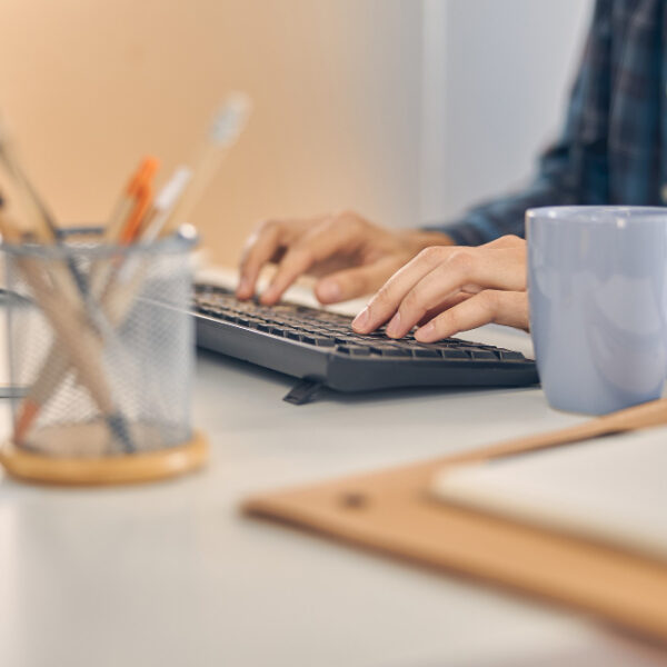 Quel statut choisir pour lancer son offre de freelance? 