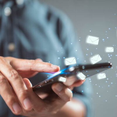 Comment les entreprises réalisent des campagnes SMS ciblées et géolocalisées ?