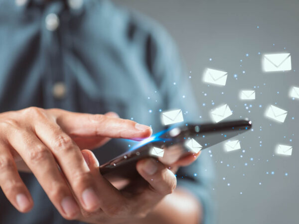 Comment les entreprises réalisent des campagnes SMS ciblées et géolocalisées ?